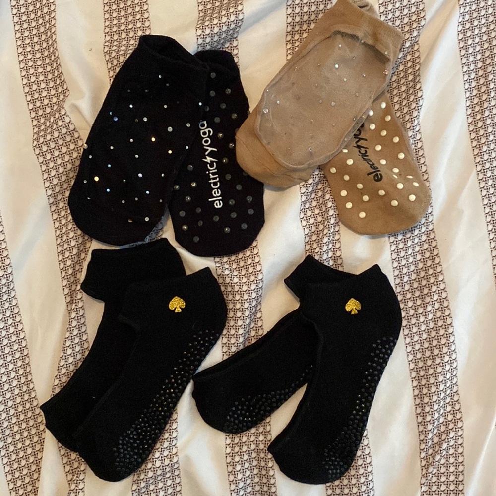 4 pairs of Barre socks